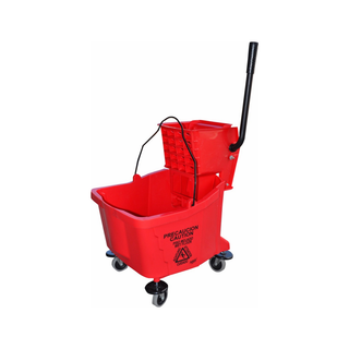Cubeta con Exprimidor marca Sablón 32 L con Asa y Ruedas color Rojo